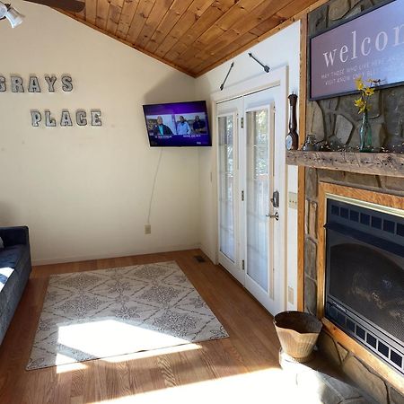 Gray'S Place On Cosby Creek - 2 Bedrooms, 2 Baths, Sleeps 6 Home 외부 사진