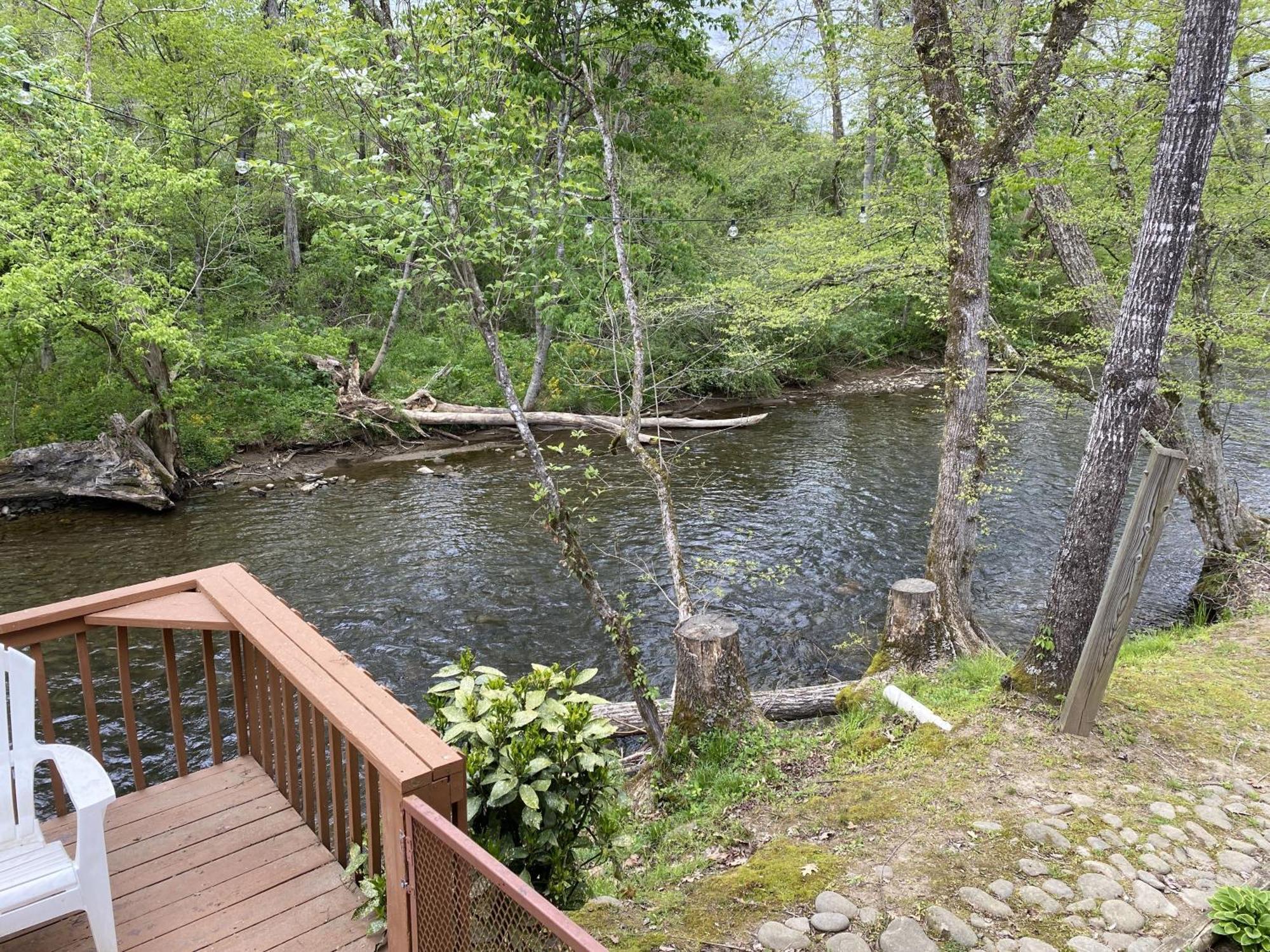 Gray'S Place On Cosby Creek - 2 Bedrooms, 2 Baths, Sleeps 6 Home 외부 사진